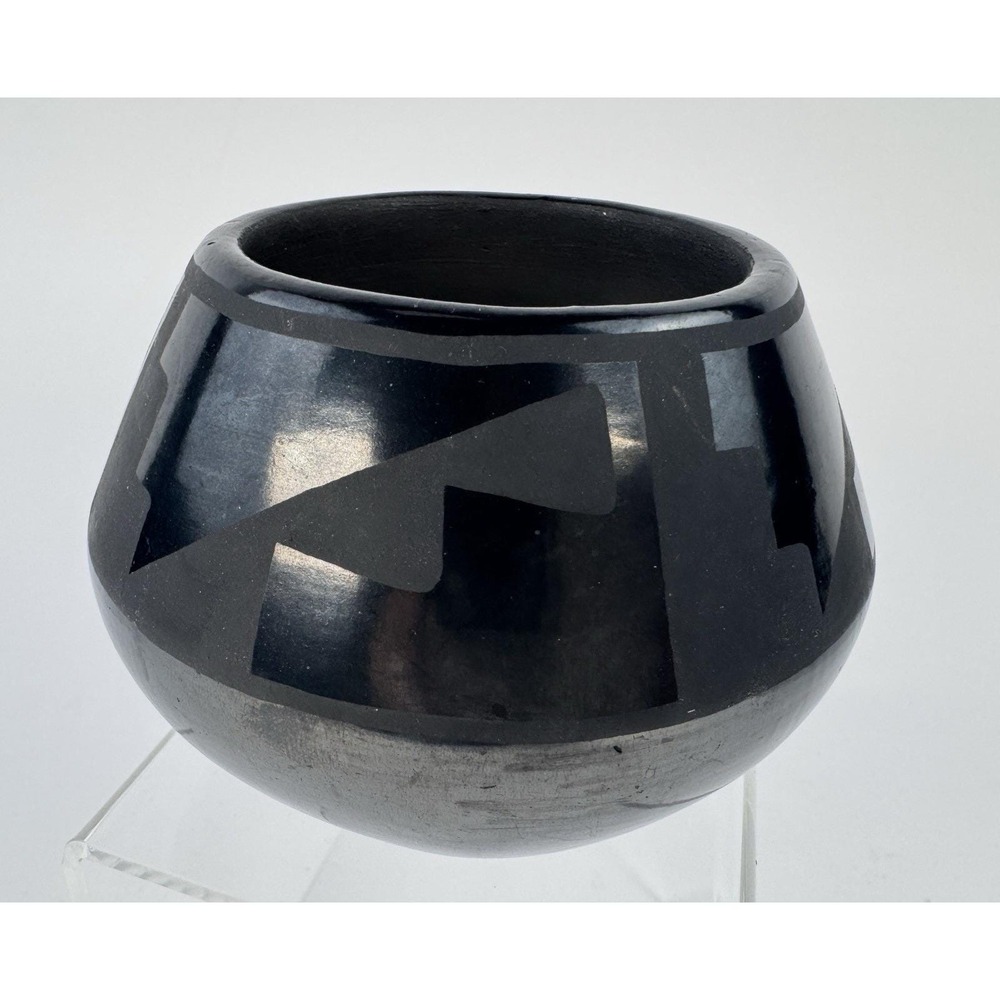Maria Julian Martinez San Ildefonso Blackware Pot Marie + Julian 1925-43